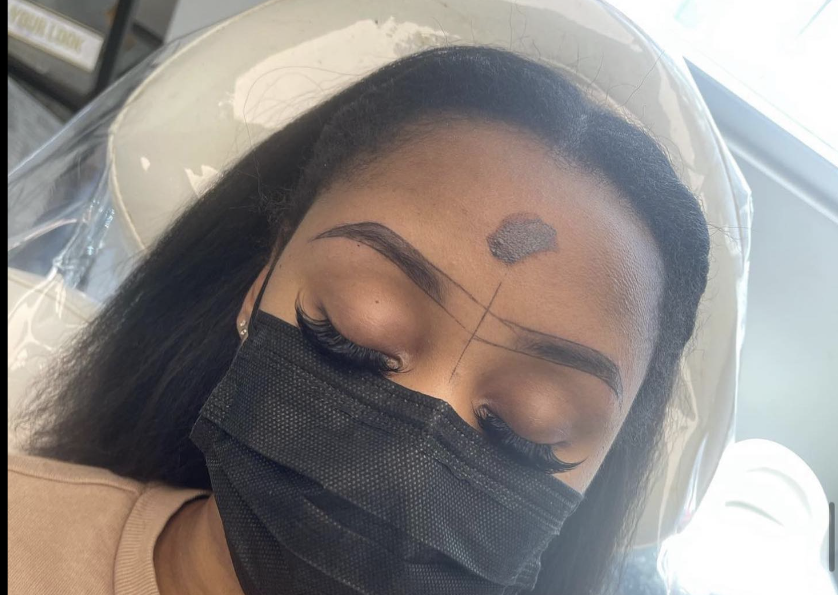 Brow mapping and ombre powder brows